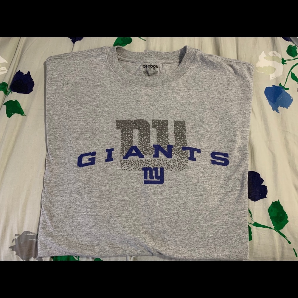 NY Giants - NFL & Reebok Brand Size XL Tshirt
